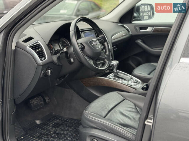 Сірий Ауді Ку 5, об'ємом двигуна 2 л та пробігом 297 тис. км за 12999 $, фото 13 на Automoto.ua