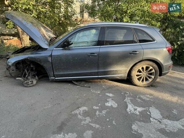 Серый Ауди Ку 5, объемом двигателя 1.98 л и пробегом 188 тыс. км за 6500 $, фото 2 на Automoto.ua