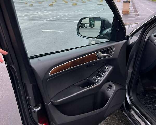 Ауди Ку 5 2014 в Львове на Automoto.ua Серый Ауди Ку 5, объемом двигателя 1.98 л и пробегом 212 тыс. км за 15500 $, фото 12 на Automoto.ua