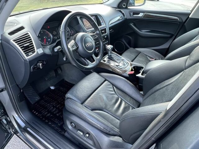 Серый Ауди Ку 5, объемом двигателя 3 л и пробегом 82 тыс. км за 4500 $, фото 8 на Automoto.ua