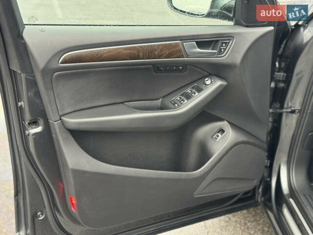 Сірий Ауді Ку 5, об'ємом двигуна 2 л та пробігом 297 тис. км за 12999 $, фото 12 на Automoto.ua