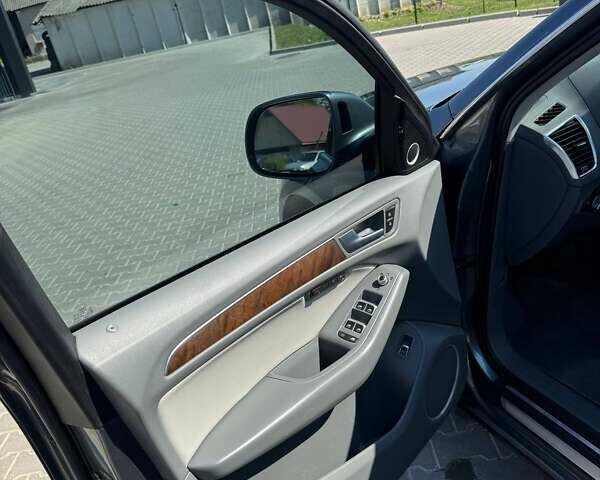 Серый Ауди Ку 5, объемом двигателя 1.98 л и пробегом 189 тыс. км за 17000 $, фото 14 на Automoto.ua