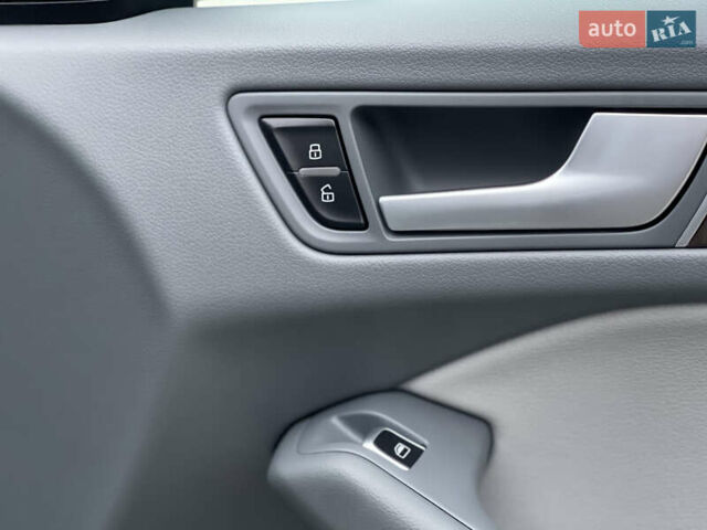 Серый Ауди Ку 5, объемом двигателя 1.98 л и пробегом 287 тыс. км за 13500 $, фото 57 на Automoto.ua