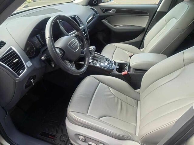 Сірий Ауді Ку 5, об'ємом двигуна 3 л та пробігом 83 тис. км за 11200 $, фото 8 на Automoto.ua