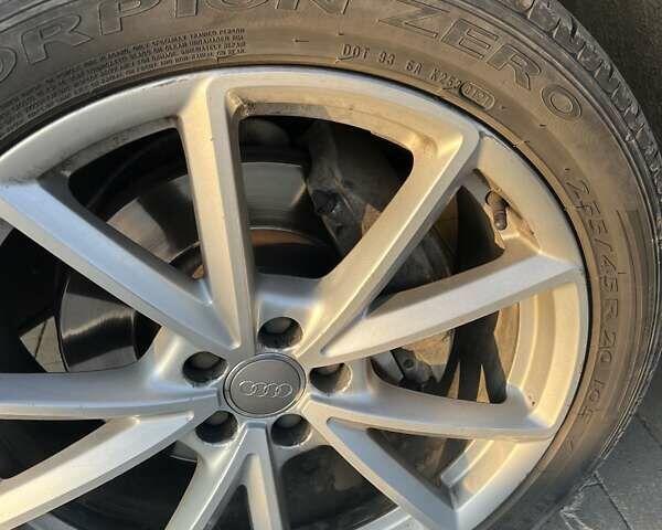 Серый Ауди Ку 5, объемом двигателя 2.97 л и пробегом 257 тыс. км за 21333 $, фото 9 на Automoto.ua