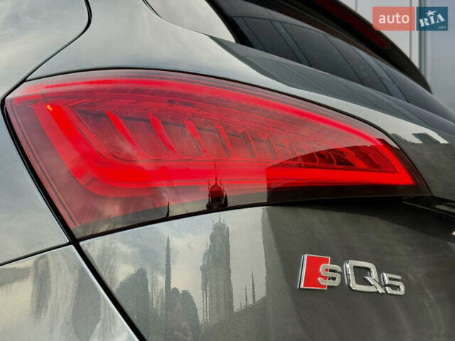 Серый Ауди Ку 5, объемом двигателя 3 л и пробегом 282 тыс. км за 12999 $, фото 9 на Automoto.ua