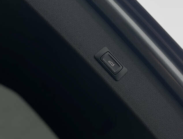 Серый Ауди Ку 5, объемом двигателя 2.97 л и пробегом 211 тыс. км за 19500 $, фото 73 на Automoto.ua