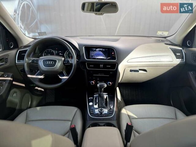 Сірий Ауді Ку 5, об'ємом двигуна 2 л та пробігом 212 тис. км за 13700 $, фото 37 на Automoto.ua