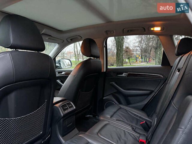 Сірий Ауді Ку 5, об'ємом двигуна 3 л та пробігом 175 тис. км за 15790 $, фото 23 на Automoto.ua