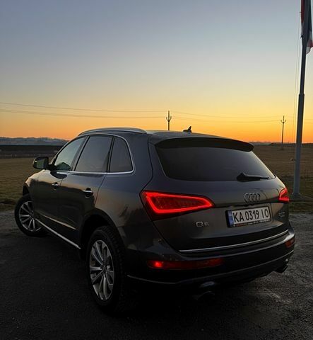 Сірий Ауді Ку 5, об'ємом двигуна 2 л та пробігом 192 тис. км за 15000 $, фото 2 на Automoto.ua