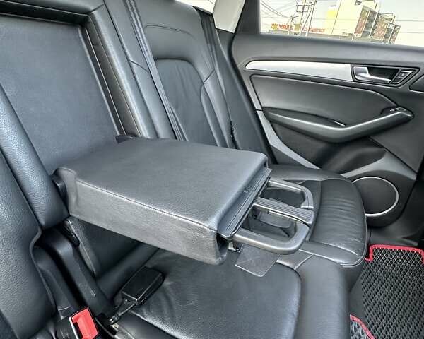 Серый Ауди Ку 5, объемом двигателя 1.98 л и пробегом 121 тыс. км за 18500 $, фото 34 на Automoto.ua