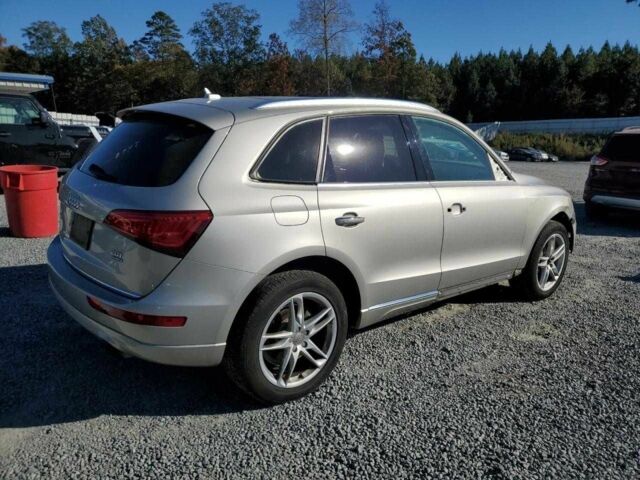 Серый Ауди Ку 5, объемом двигателя 2 л и пробегом 61 тыс. км за 2500 $, фото 5 на Automoto.ua