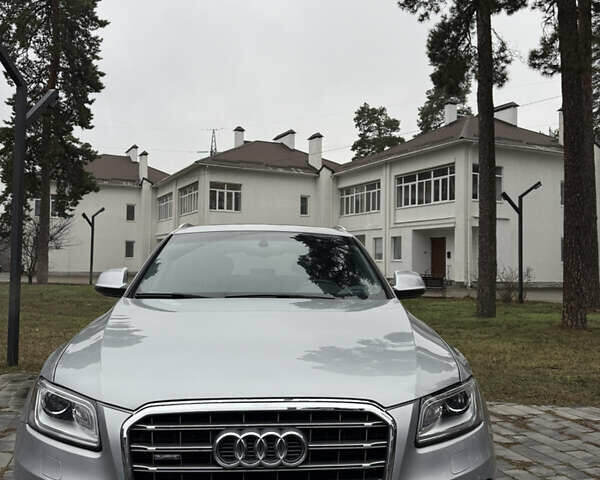 Сірий Ауді Ку 5, об'ємом двигуна 2 л та пробігом 180 тис. км за 16800 $, фото 6 на Automoto.ua