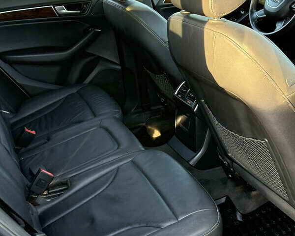 Сірий Ауді Ку 5, об'ємом двигуна 2 л та пробігом 210 тис. км за 14999 $, фото 46 на Automoto.ua