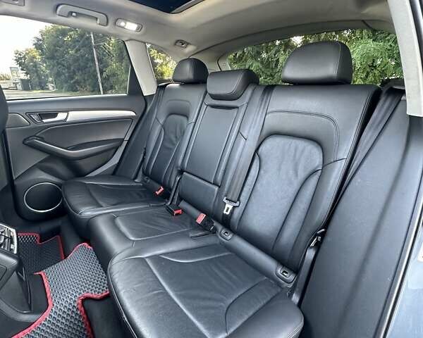 Серый Ауди Ку 5, объемом двигателя 1.98 л и пробегом 121 тыс. км за 18500 $, фото 31 на Automoto.ua