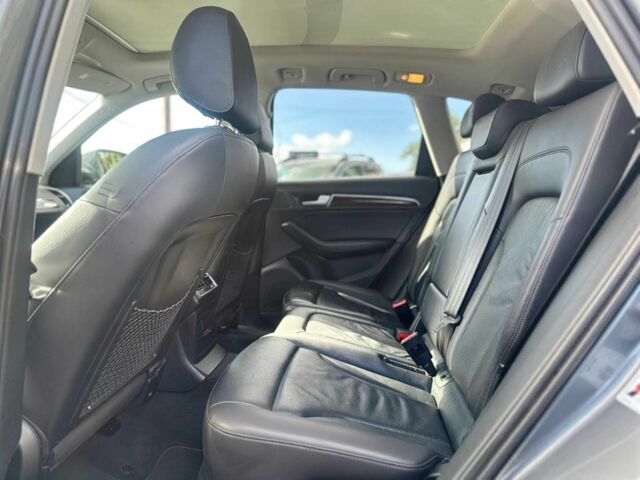 Серый Ауди Ку 5, объемом двигателя 2 л и пробегом 75 тыс. км за 3000 $, фото 13 на Automoto.ua