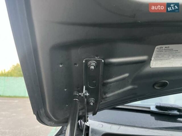 Серый Ауди Ку 5, объемом двигателя 3 л и пробегом 234 тыс. км за 17500 $, фото 56 на Automoto.ua