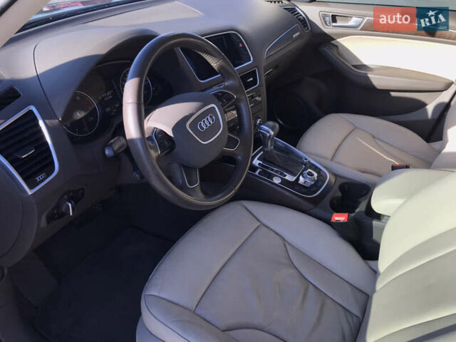 Серый Ауди Ку 5, объемом двигателя 1.98 л и пробегом 160 тыс. км за 17500 $, фото 14 на Automoto.ua