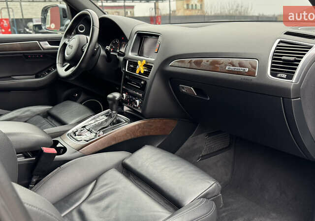 Сірий Ауді Ку 5, об'ємом двигуна 2 л та пробігом 177 тис. км за 15777 $, фото 30 на Automoto.ua