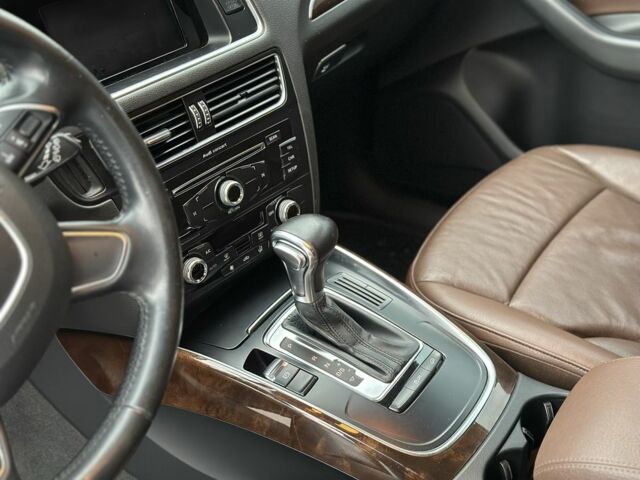 Сірий Ауді Ку 5, об'ємом двигуна 2 л та пробігом 270 тис. км за 13800 $, фото 10 на Automoto.ua