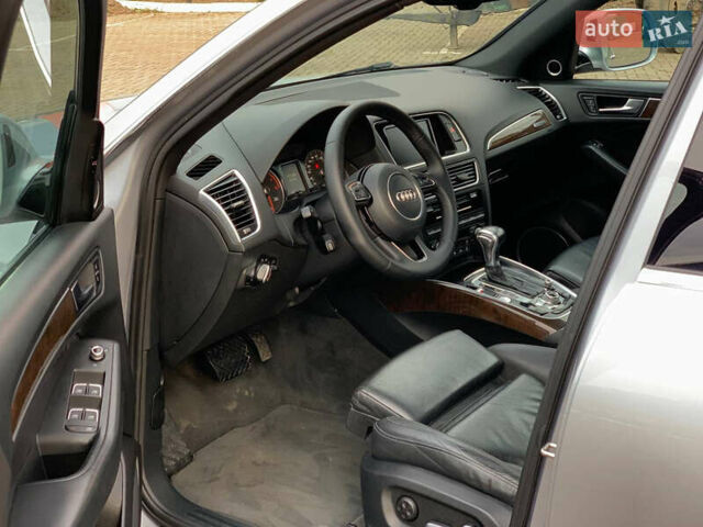 Серый Ауди Ку 5, объемом двигателя 1.98 л и пробегом 165 тыс. км за 16900 $, фото 11 на Automoto.ua