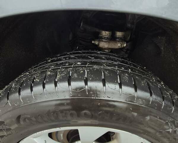 Серый Ауди Ку 5, объемом двигателя 1.98 л и пробегом 126 тыс. км за 17700 $, фото 5 на Automoto.ua