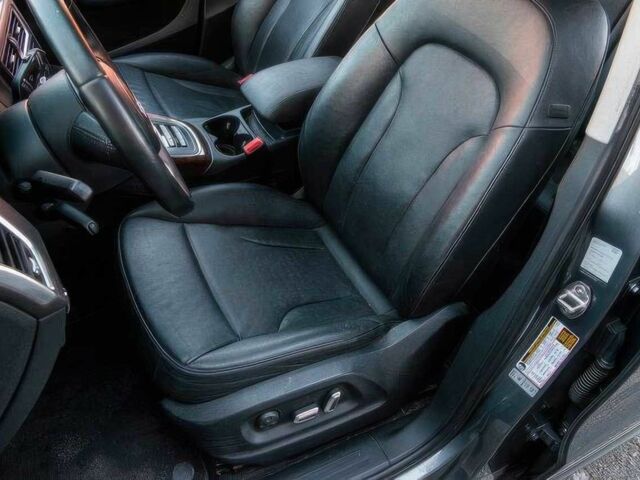 Серый Ауди Ку 5, объемом двигателя 3 л и пробегом 71 тыс. км за 6500 $, фото 9 на Automoto.ua