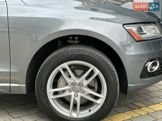 Сірий Ауді Ку 5, об'ємом двигуна 2 л та пробігом 213 тис. км за 15500 $, фото 20 на Automoto.ua