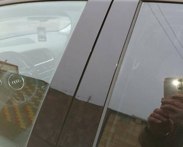 Серый Ауди Ку 5, объемом двигателя 3 л и пробегом 215 тыс. км за 16750 $, фото 29 на Automoto.ua