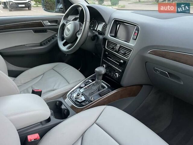 Серый Ауди Ку 5, объемом двигателя 3 л и пробегом 234 тыс. км за 17500 $, фото 20 на Automoto.ua