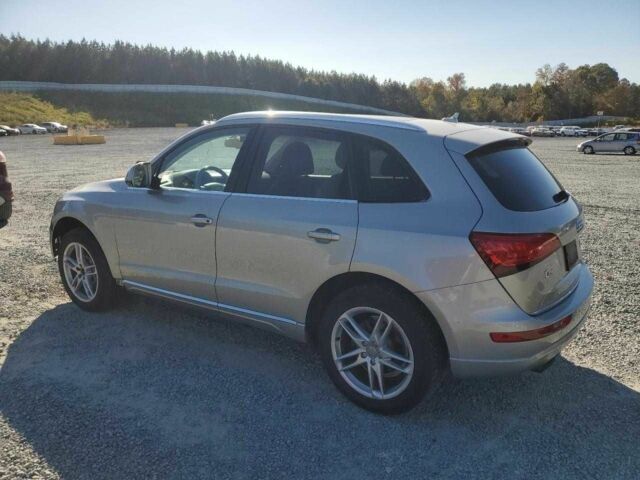 Серый Ауди Ку 5, объемом двигателя 2 л и пробегом 61 тыс. км за 2500 $, фото 3 на Automoto.ua