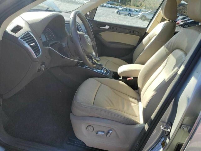 Серый Ауди Ку 5, объемом двигателя 2 л и пробегом 61 тыс. км за 2500 $, фото 6 на Automoto.ua