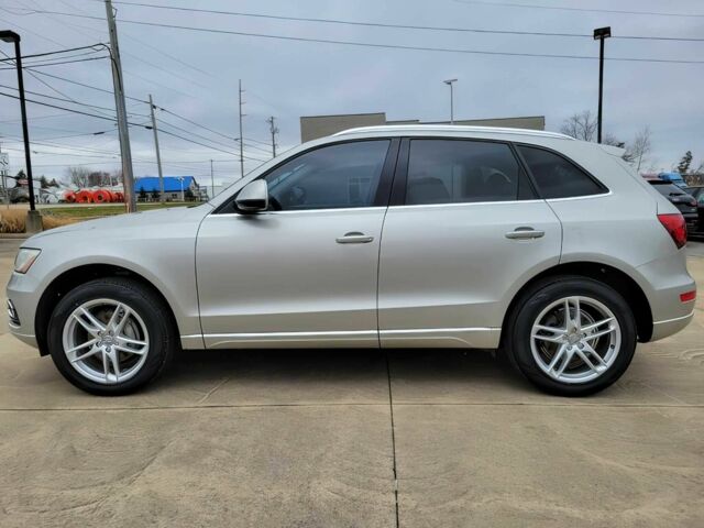 Сірий Ауді Ку 5, об'ємом двигуна 2 л та пробігом 71 тис. км за 5100 $, фото 3 на Automoto.ua