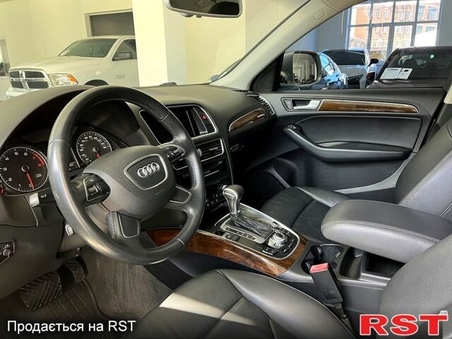 Серый Ауди Ку 5, объемом двигателя 2 л и пробегом 234 тыс. км за 14500 $, фото 5 на Automoto.ua