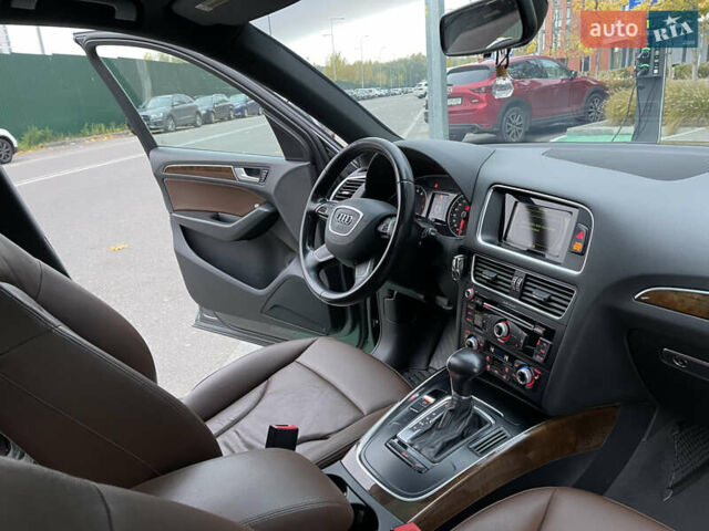 Сірий Ауді Ку 5, об'ємом двигуна 2 л та пробігом 252 тис. км за 14500 $, фото 43 на Automoto.ua