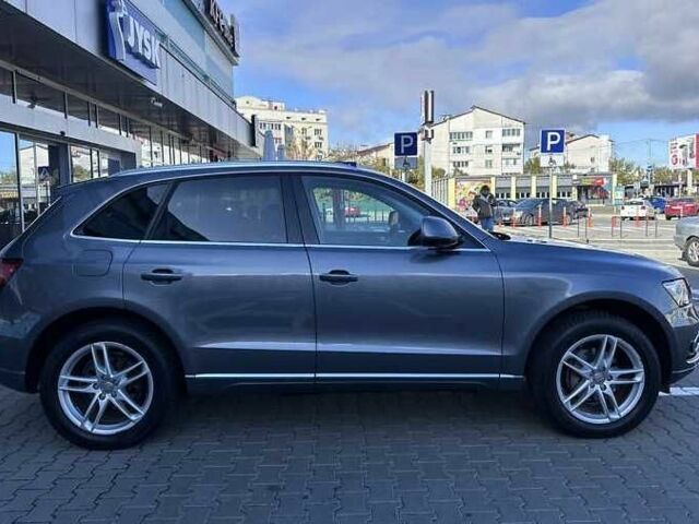 Сірий Ауді Ку 5, об'ємом двигуна 2 л та пробігом 132 тис. км за 11500 $, фото 16 на Automoto.ua