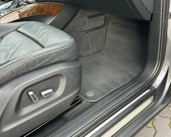 Ауді Ку 5 2015 у Коломые на Automoto.ua Сірий Ауді Ку 5, об'ємом двигуна 2 л та пробігом 220 тис. км за 15800 $, фото 65 на Automoto.ua