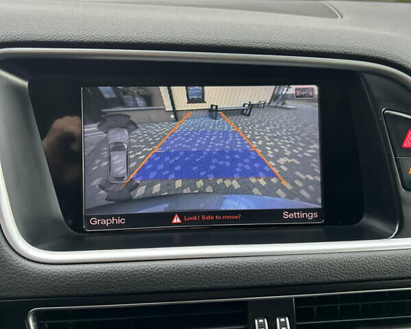 Сірий Ауді Ку 5, об'ємом двигуна 2 л та пробігом 220 тис. км за 15000 $, фото 56 на Automoto.ua