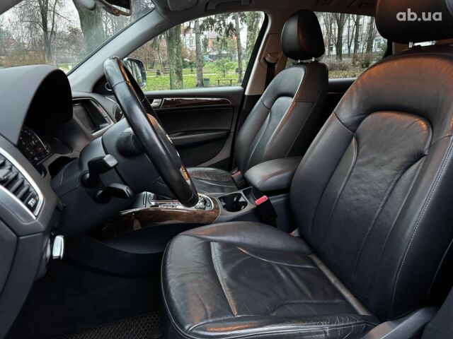 Серый Ауди Ку 5, объемом двигателя 3 л и пробегом 175 тыс. км за 15790 $, фото 16 на Automoto.ua