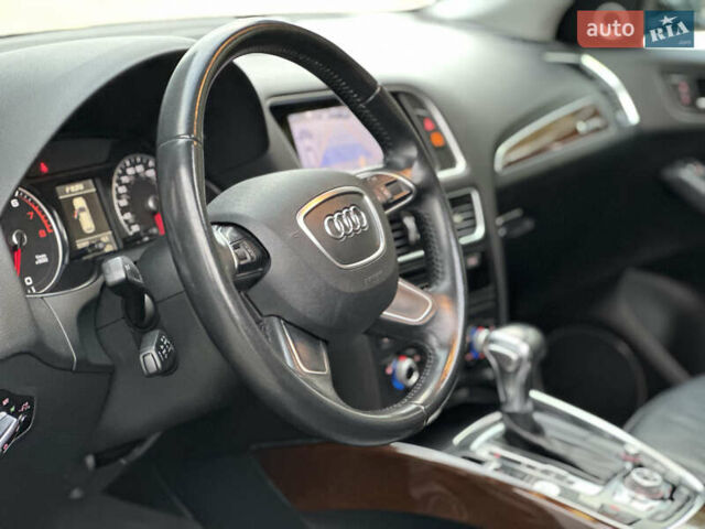 Сірий Ауді Ку 5, об'ємом двигуна 2 л та пробігом 213 тис. км за 15500 $, фото 63 на Automoto.ua