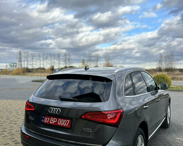 Сірий Ауді Ку 5, об'ємом двигуна 2 л та пробігом 220 тис. км за 15000 $, фото 27 на Automoto.ua