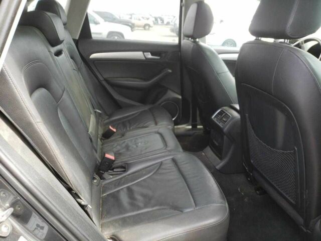 Сірий Ауді Ку 5, об'ємом двигуна 2 л та пробігом 91 тис. км за 3500 $, фото 10 на Automoto.ua