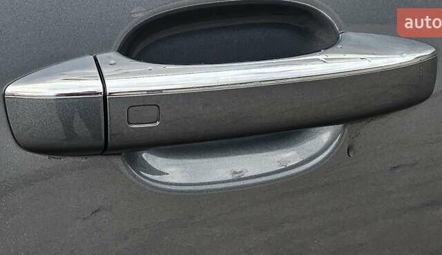 Серый Ауди Ку 5, объемом двигателя 1.98 л и пробегом 180 тыс. км за 17000 $, фото 26 на Automoto.ua