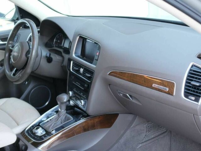 Сірий Ауді Ку 5, об'ємом двигуна 3 л та пробігом 70 тис. км за 12500 $, фото 7 на Automoto.ua
