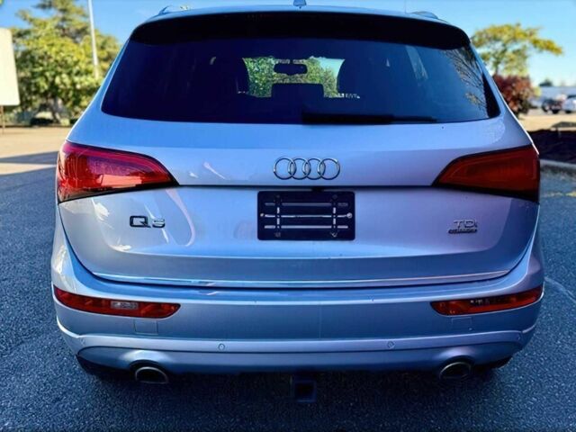 Серый Ауди Ку 5, объемом двигателя 3 л и пробегом 75 тыс. км за 16500 $, фото 4 на Automoto.ua