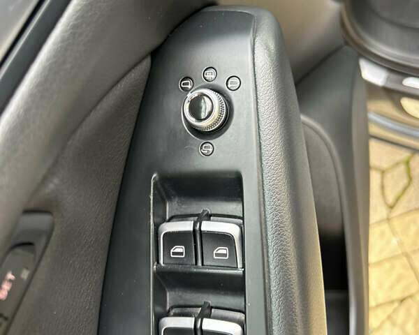 Сірий Ауді Ку 5, об'ємом двигуна 2 л та пробігом 220 тис. км за 15000 $, фото 66 на Automoto.ua