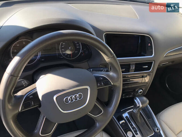 Серый Ауди Ку 5, объемом двигателя 1.98 л и пробегом 160 тыс. км за 17500 $, фото 16 на Automoto.ua