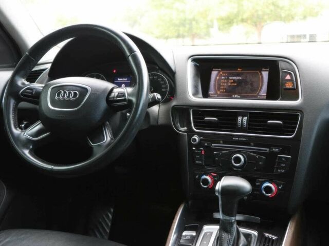 Серый Ауди Ку 5, объемом двигателя 2 л и пробегом 77 тыс. км за 4100 $, фото 10 на Automoto.ua