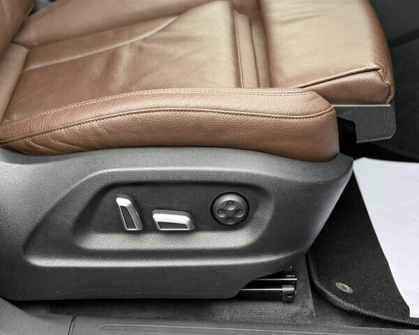 Сірий Ауді Ку 5, об'ємом двигуна 3 л та пробігом 134 тис. км за 16900 $, фото 20 на Automoto.ua