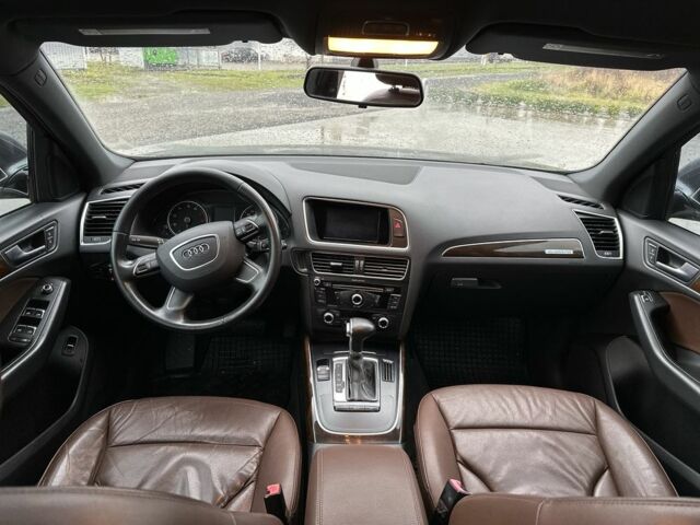 Сірий Ауді Ку 5, об'ємом двигуна 2 л та пробігом 270 тис. км за 13800 $, фото 12 на Automoto.ua